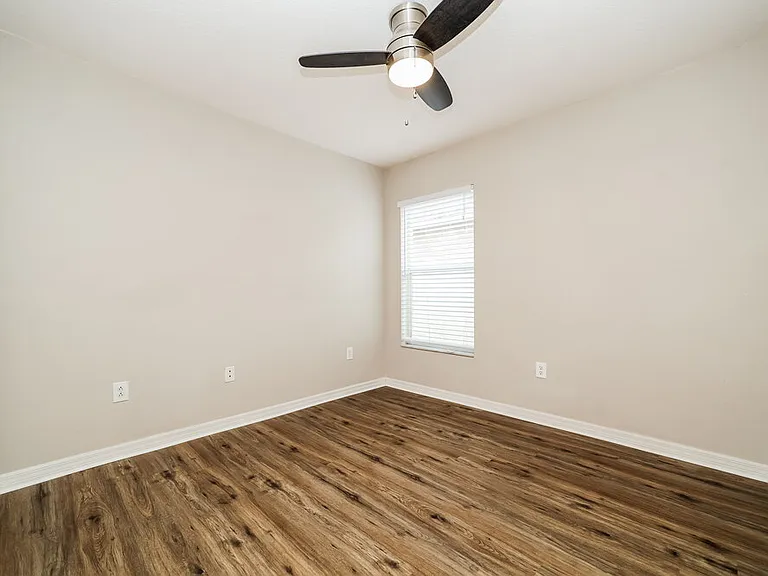 7002 Crown Lake Dr — Photo 13