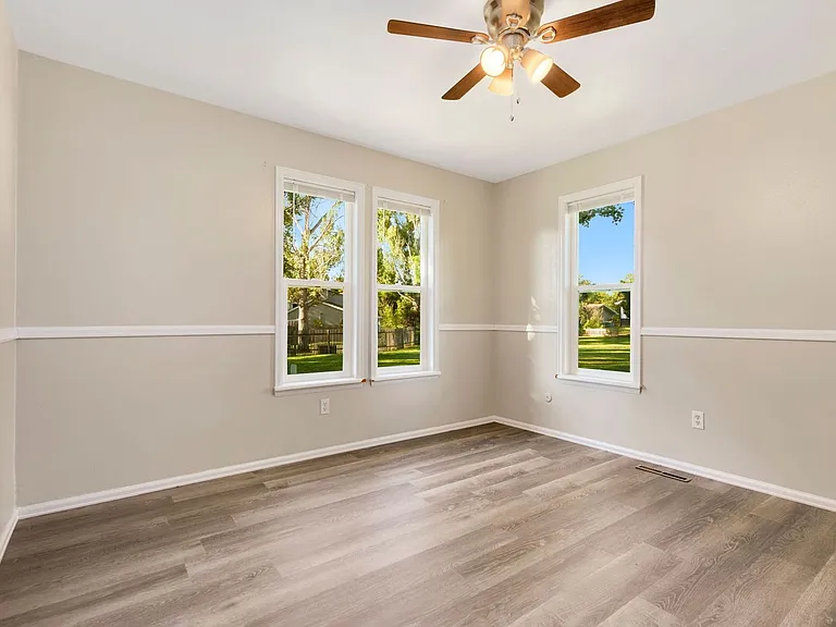 1848 Marlborough Ct — Photo 12