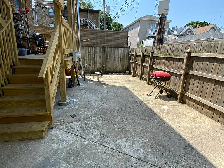 3244 N Oakley Ave #1F — Photo 19