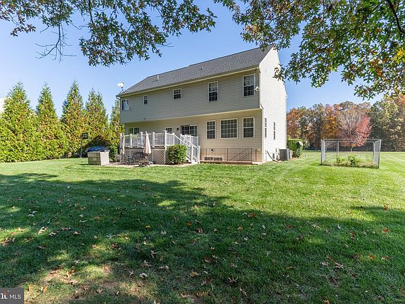 4th image of 25863 Troy Ct