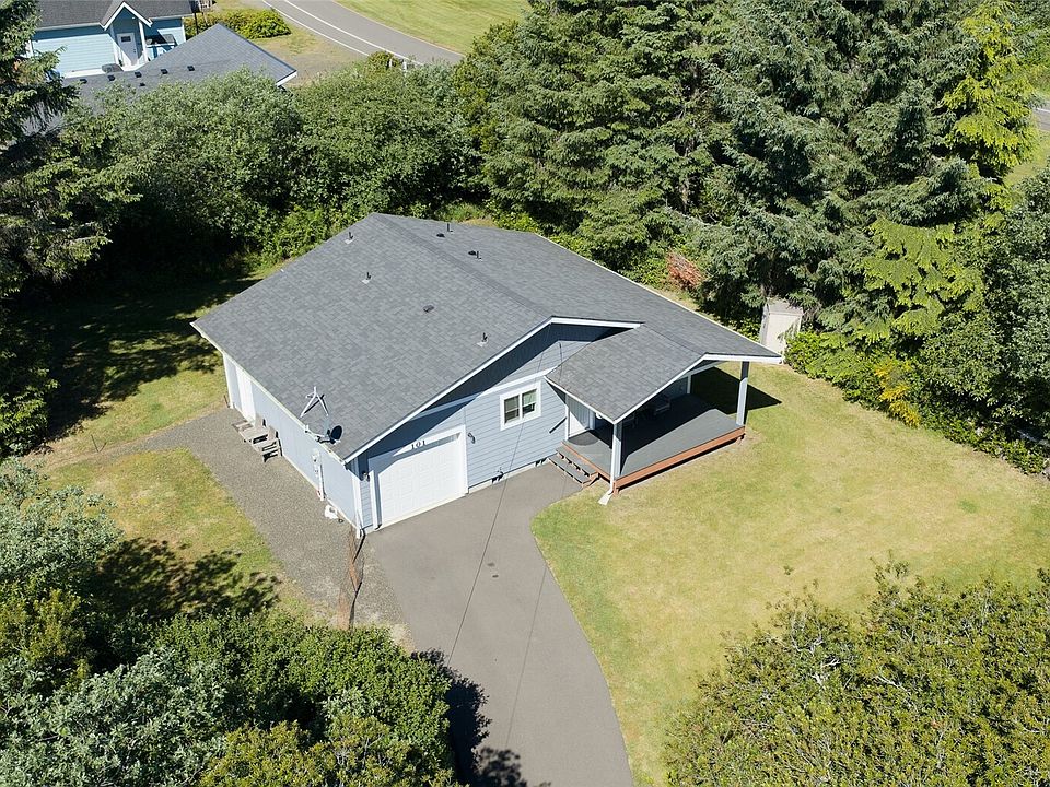 1st image of 101 Auriga Avenue SW