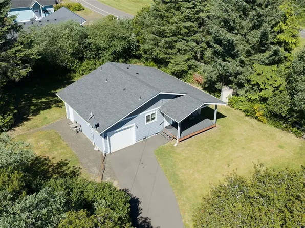 101 Auriga Avenue SW, Ocean Shores, WA 98569
