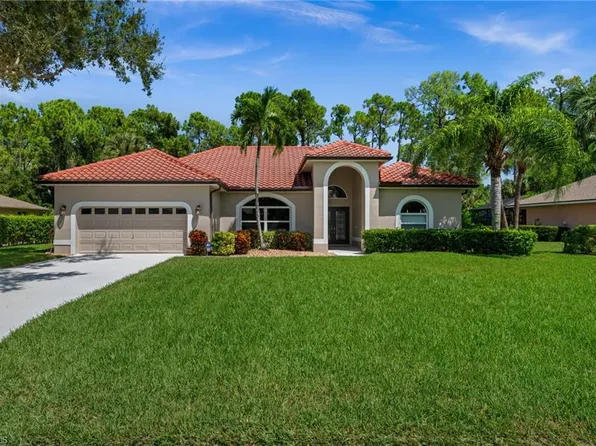 2127 Imperial CIR, NAPLES, FL 34110