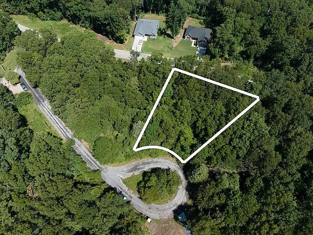 1st image of McGinnis Ln #4