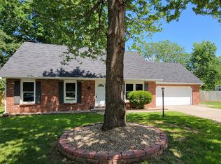 5486 S Dollison Pl, Springfield, MO 65810