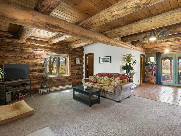 1215 County Road 216 — Photo 5