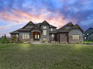 8211 Turning Leaf Xing, Springboro, OH 45066