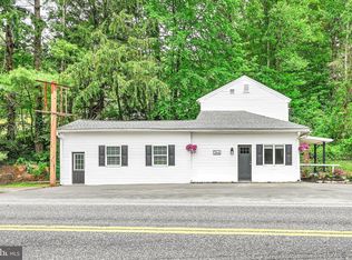 366 Valley St, New Philadelphia, PA 17959