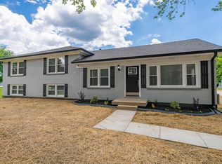 5700 E Manslick Rd, Louisville, KY 40219