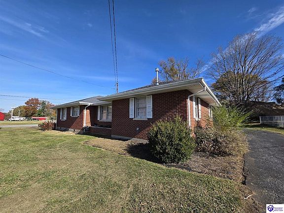 2nd image of 600 Shawnee Dr