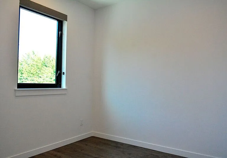 3334 SE Belmont St #302 — Photo 5