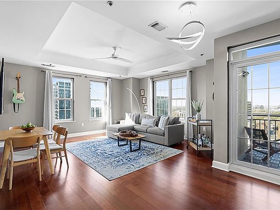 3rd image of 325 E Paces Ferry Rd NE APT 1711