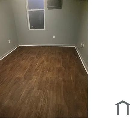 3 bed, 1000 sqft, $1,800 — Photo 3