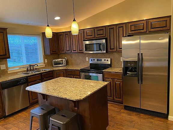 3rd image of 6111 Coventry Ln