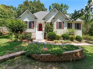 24 Woodhaven Ct SW, Cartersville, GA 30120