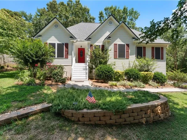 24 Woodhaven Ct SW, Cartersville, GA 30120