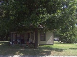 205 W 3rd St, Cleburne, TX 76033