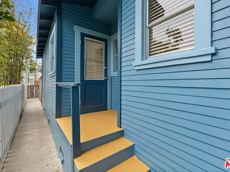 28 24th Pl — Photo 27