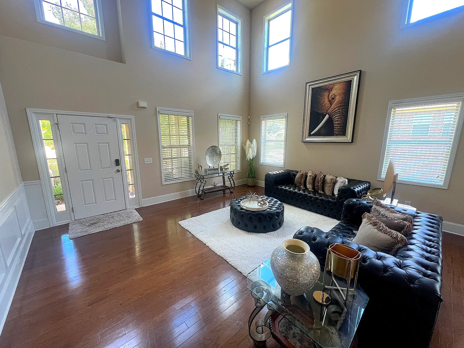 4 bed, 4257 sqft, $4,299 — Photo 1