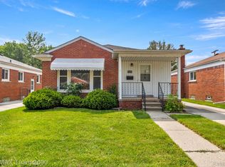 24293 Brittany Ave, Eastpointe, MI