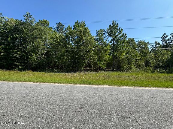 5th image of 5975 Gamble Rd