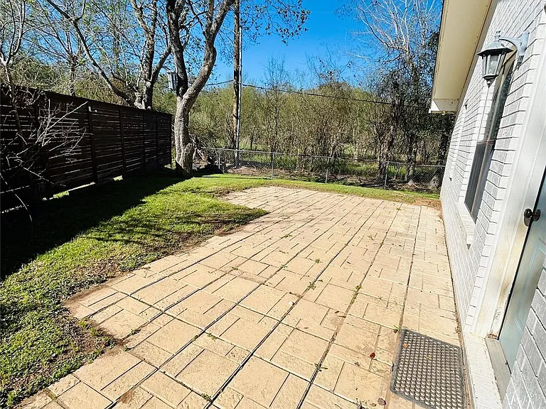 108 Creek Bend Ln — Photo 25