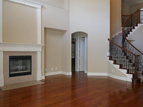 5th image of 2243 Sandy Creek Dr