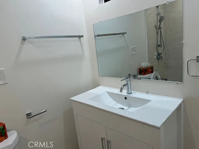 430 Ivy St — Photo 12