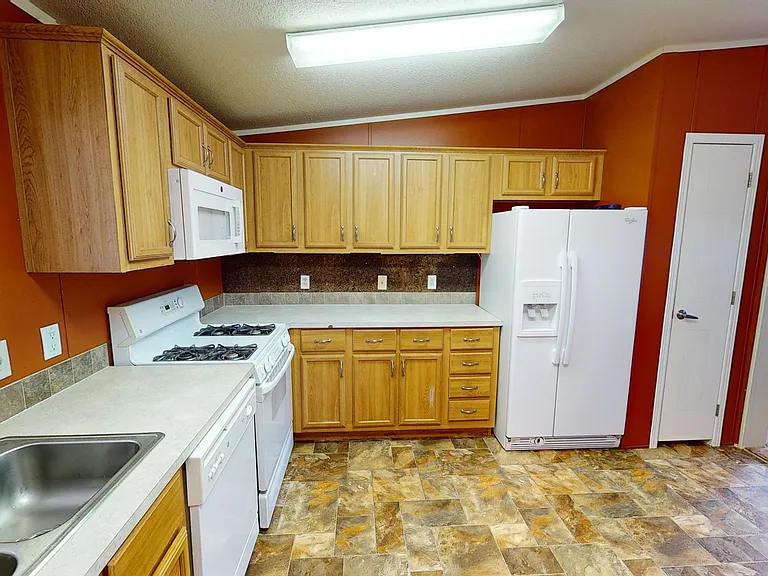 65 N McElhaney Ln — Photo 9