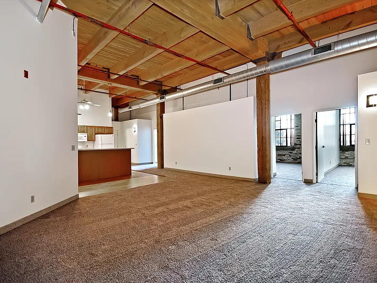 Off Broadway Apartments - Price Per Bedroom — Photo 14