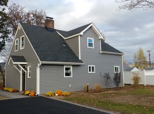 41 Marksman Ln, Levittown, NY 11756