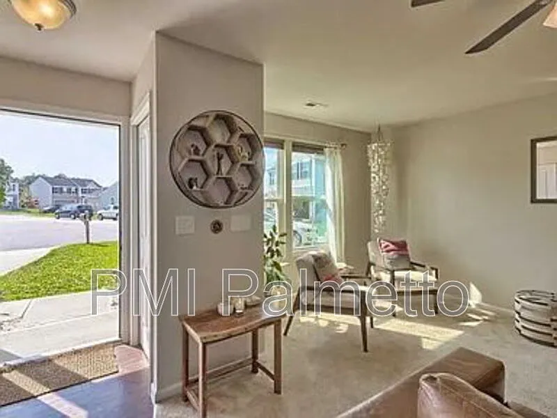 Ridgeview — Photo 3