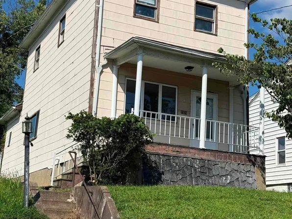 2324 Hamill Ave, Clarksburg, WV 26301