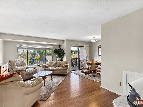 5th image of 10703 Glen Acres Drive S