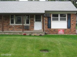 1044 Arthur Dr #1046, Troy, MI 48083
