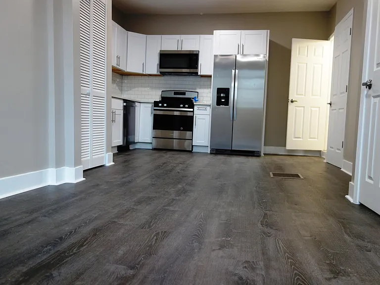 1838 S May St #1F — Photo 17