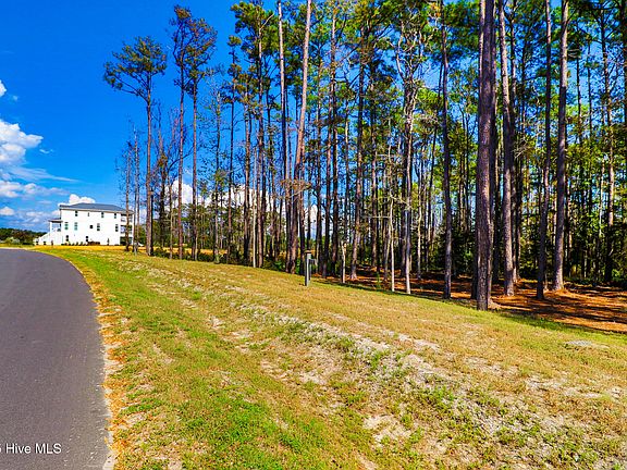 4th image of 514 Freedom Park Road