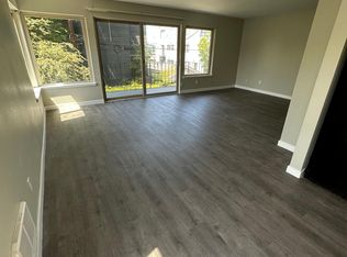 2003 Franklin Ave E APT 202, Seattle, WA 98102