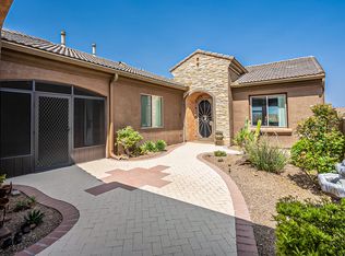 2062 W Cactus Run Dr, Green Valley, AZ 85622