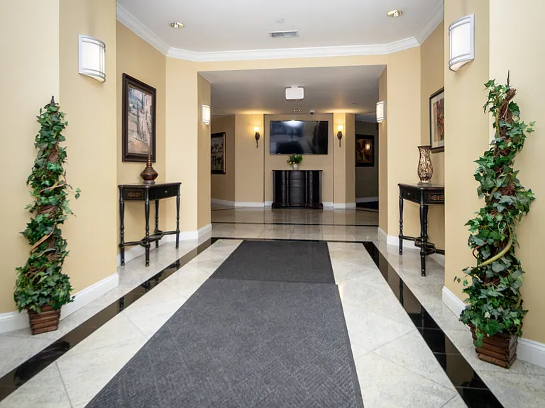 120 Wyllis Ave #319 — Photo 18