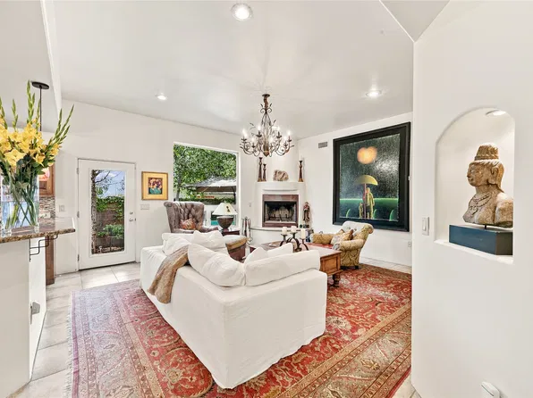 717 Calle Beatrice, Santa Fe, NM 87501