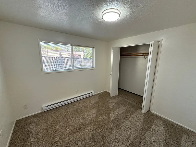 926 SE Uglow Ave #3 — Photo 16
