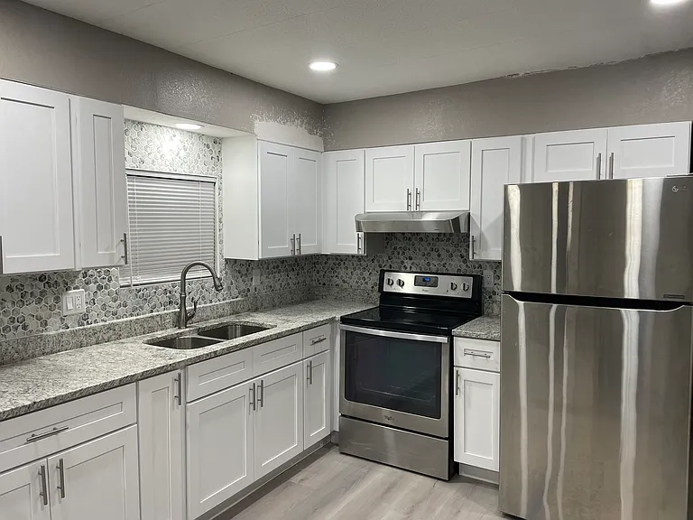 27094 Fernery Ave — Photo 5