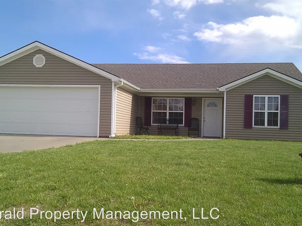 221 Brookstone Dr, Manhattan, KS 66502