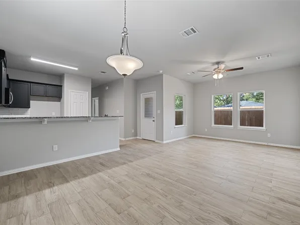 4605 Meeker Blvd, Fort Worth, TX 76114