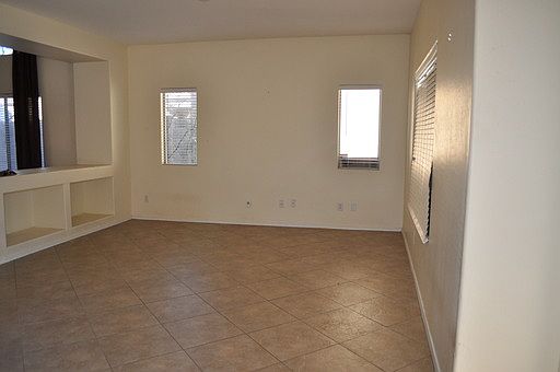 3rd image of 535 E Rainbow Dr