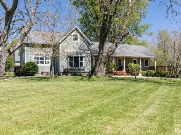 1884 N Corwin Rd, Bloomfield, IN 47424