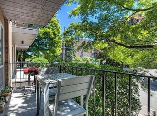 601 14th Ave E APT 402, Seattle, WA 98112