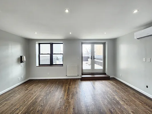 Rented by Astoria Realty | media 5