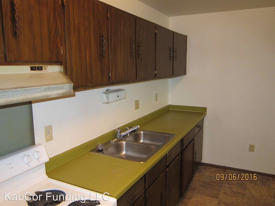 1st image of 2600 W Highland Ave APT 105